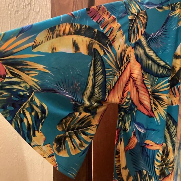 Tropical Print Kimono - Picture 2 of 4